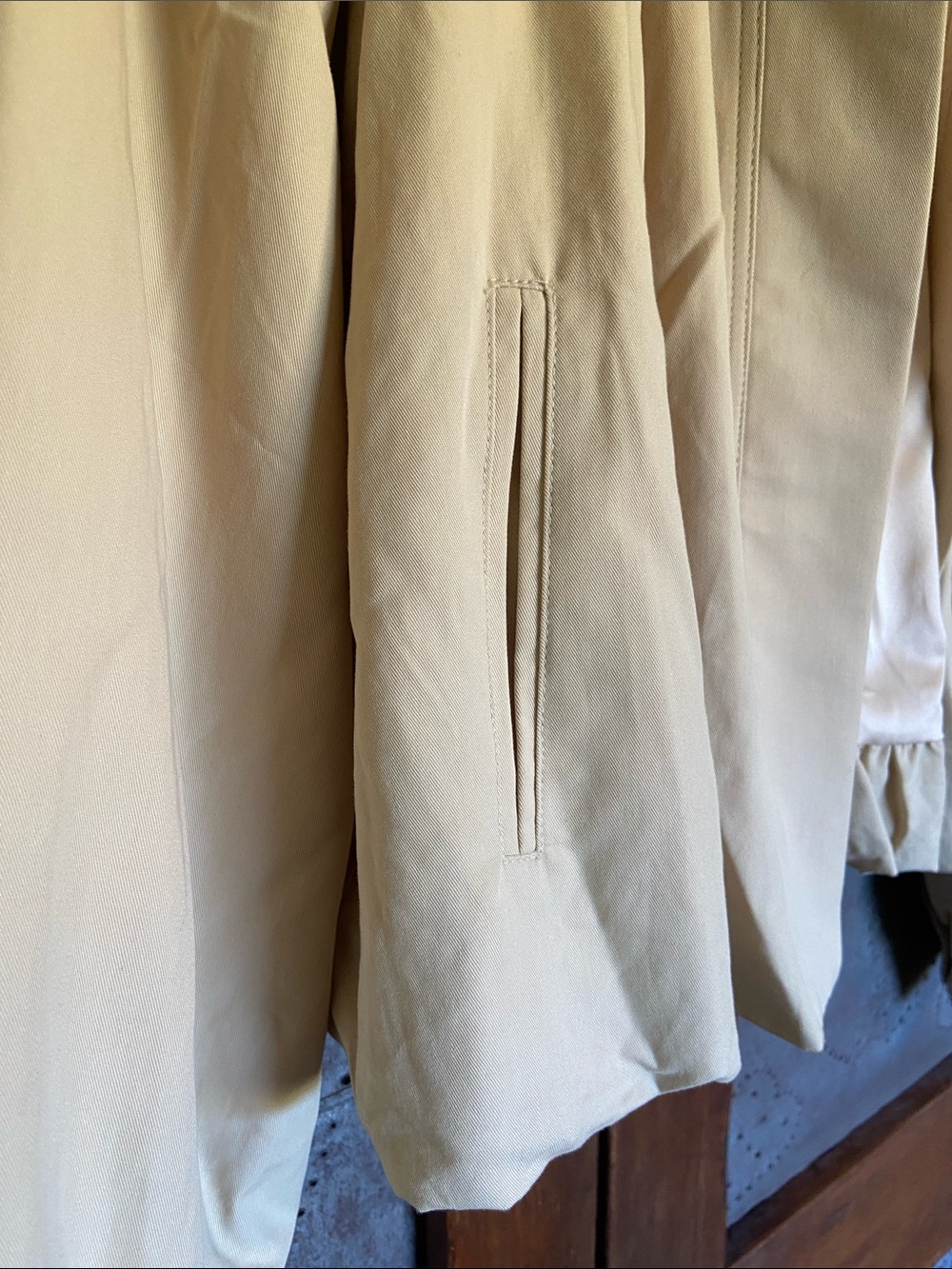 Aaron & Amber Bubble Tan Khaki Gathered Gabardine Jacket Size S - Picture 4 of 11